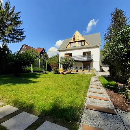 Przy Swierku 아파트 *