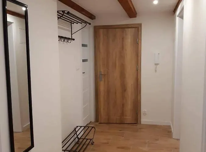 Przy Swierku 아파트 *